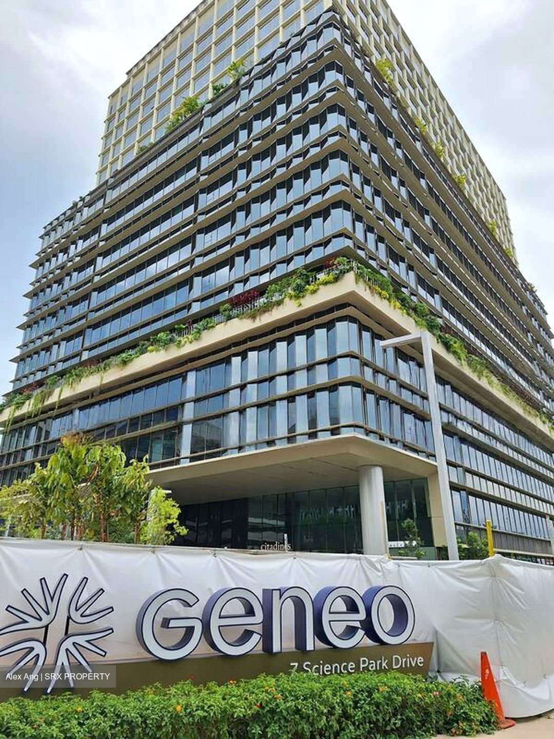 Science Park Drive (D5), Retail #483289781